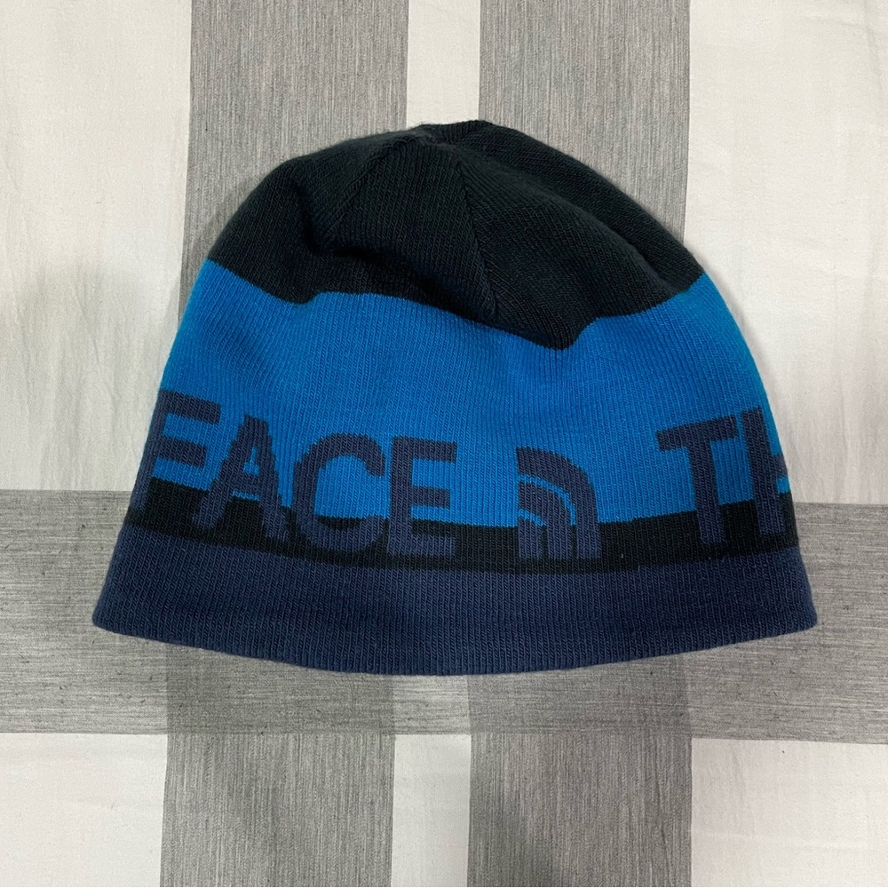 North Face Reversible Beanie - Picture 2 of 8